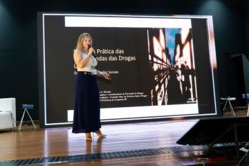 Especialistas, profissionais de saúde e da área da comunicação social, debateram o assunto no painel “Propaganda de Drogas”.